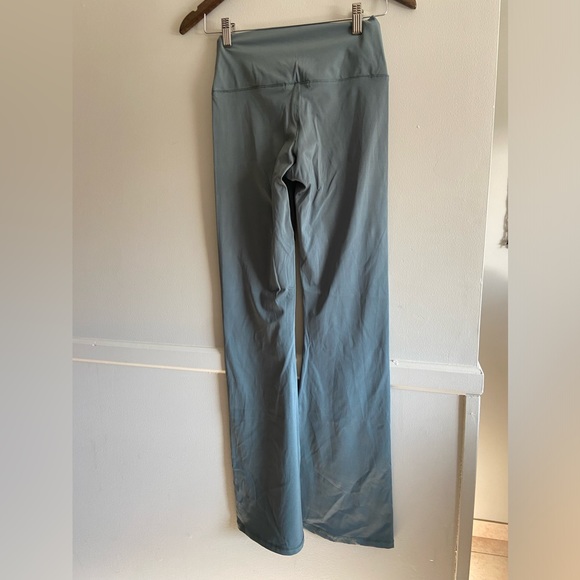 🌸 Forever 21 🌸 flared green/grey leggings - Picture 5 of 10